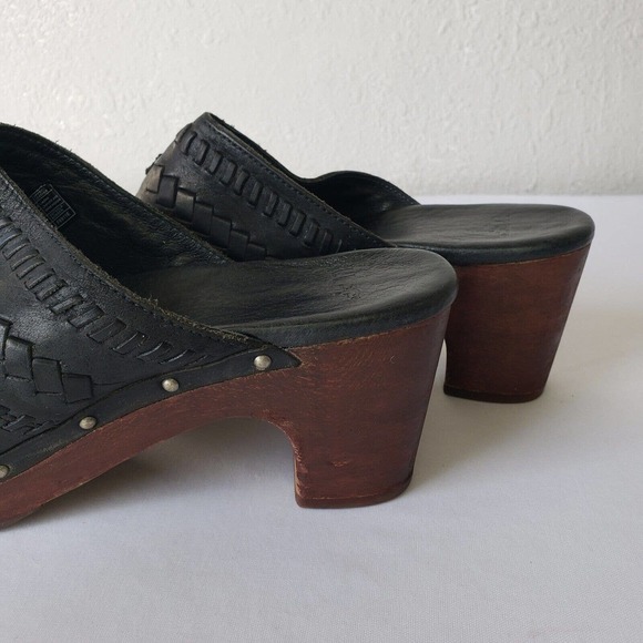 UGG Abbie Womens Black Leather Studded Wooded Clogs Size US 10 Sherpa Lined Mule - Picture 4 of 13